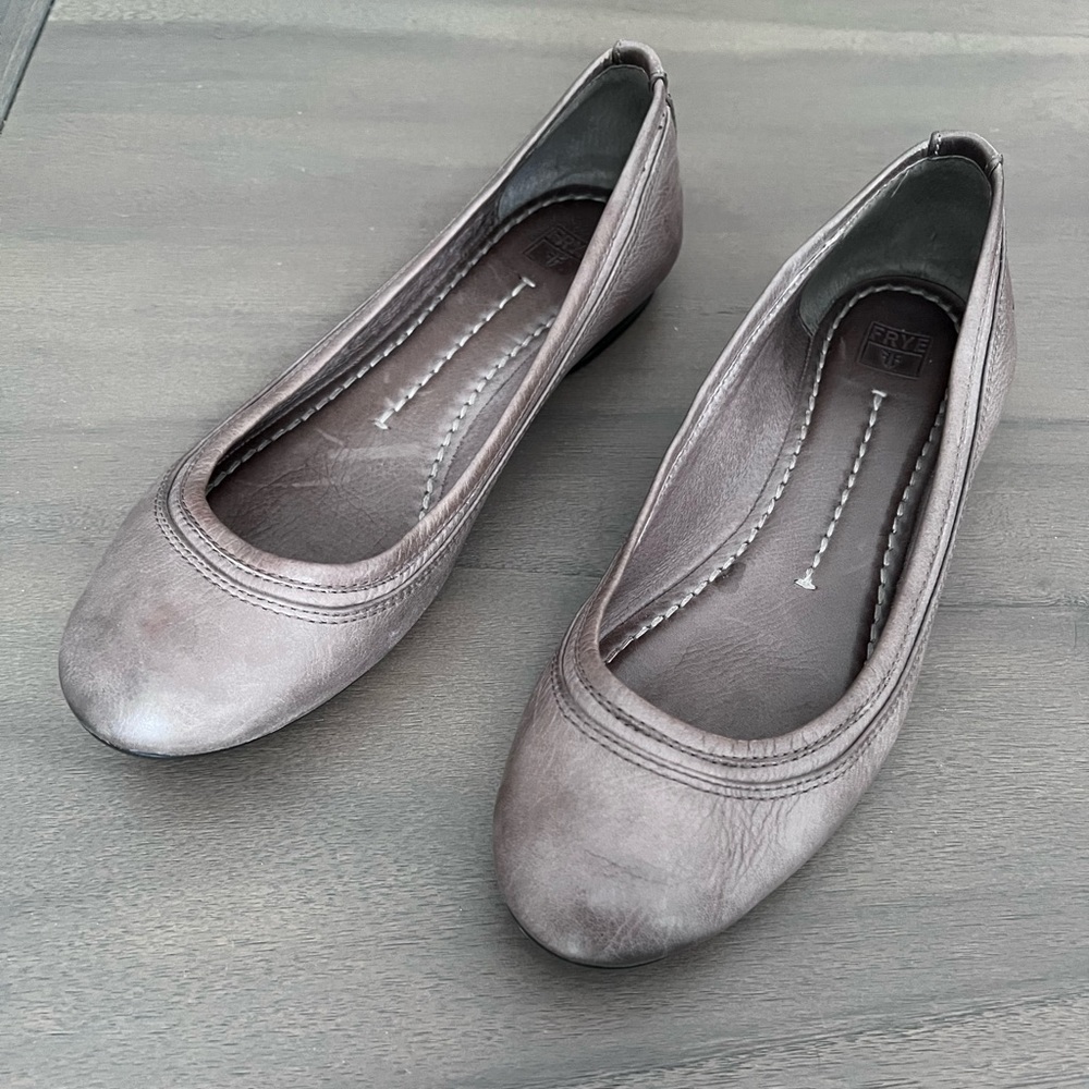 Frye Agnes Women’s flats